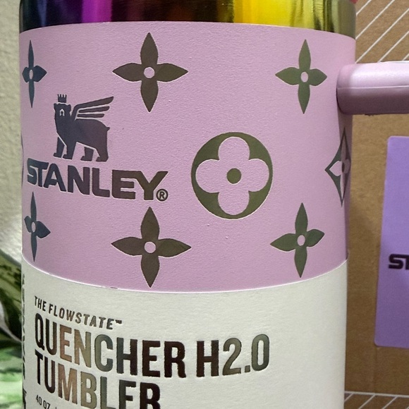 Stanley Pink Quencher H2.0 Tumbler - 40oz - Luxury design - Picture 2 of 5